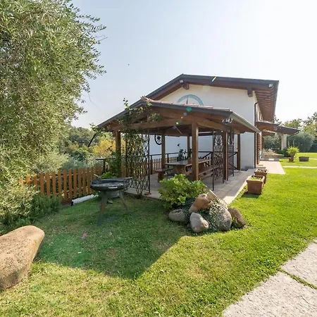 Dom wakacyjny Macchia Rossa